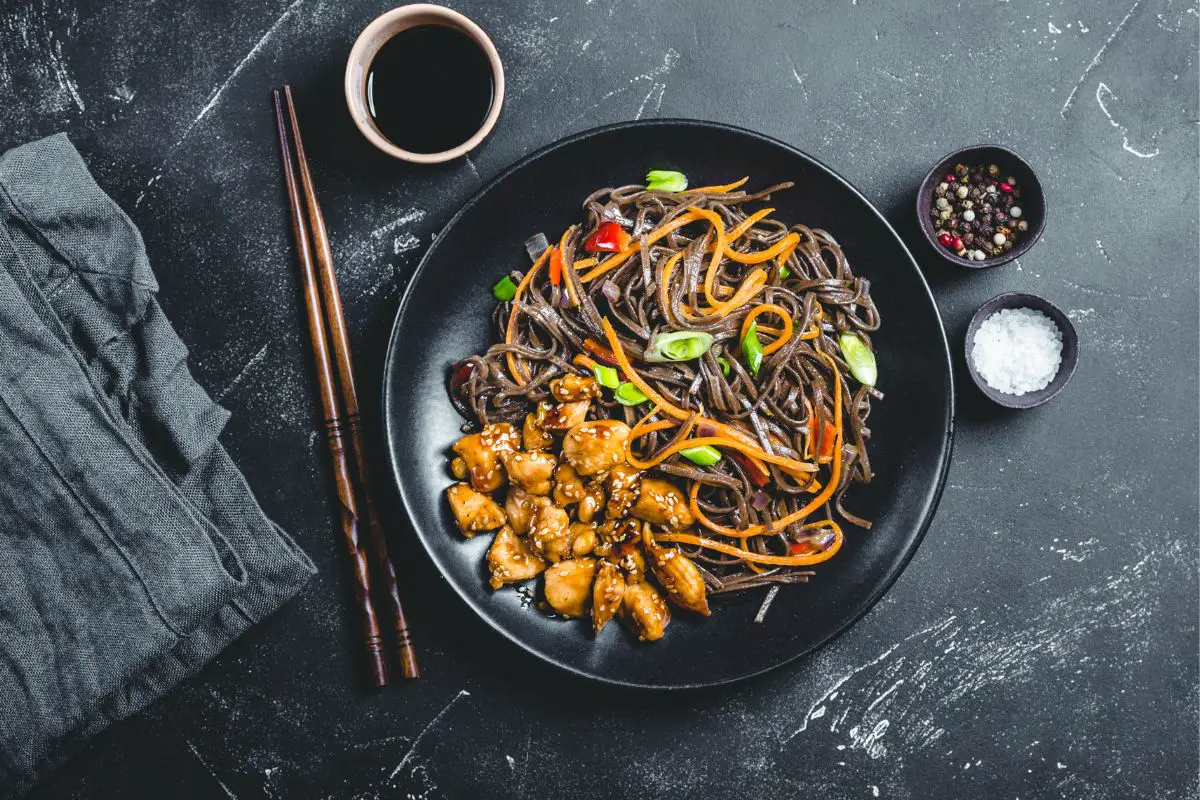 13 Fast And Simple Asian Noodle Recipes