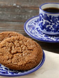 Chewy And Delicious Ginger Molasses Cookies:
