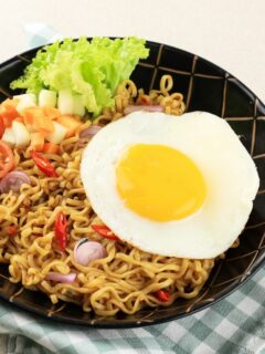 Mie Goreng: The Best Recipe For Indonesian Fried Noodles
