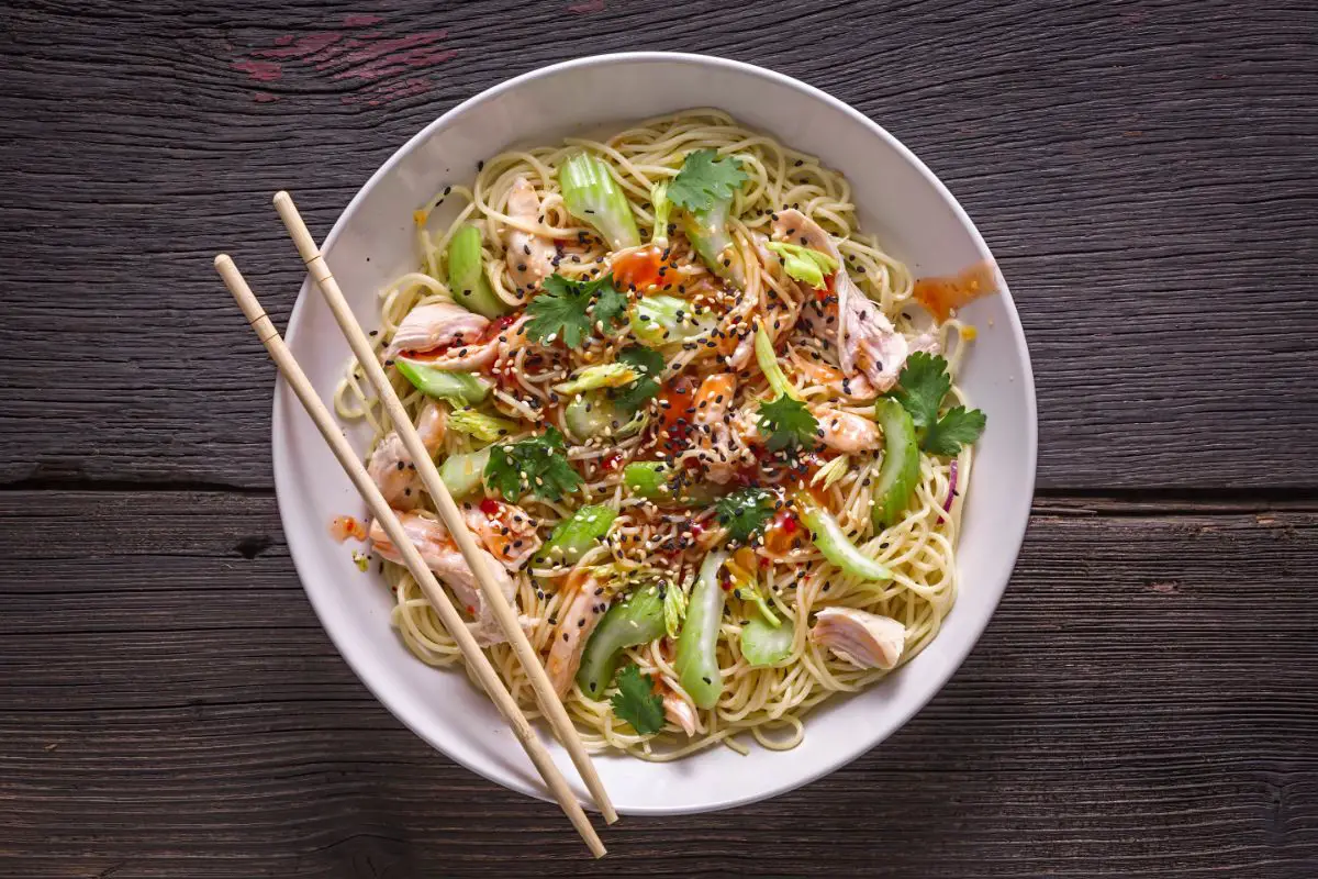 Quick And Easy Sesame Ginger Noodles (1)