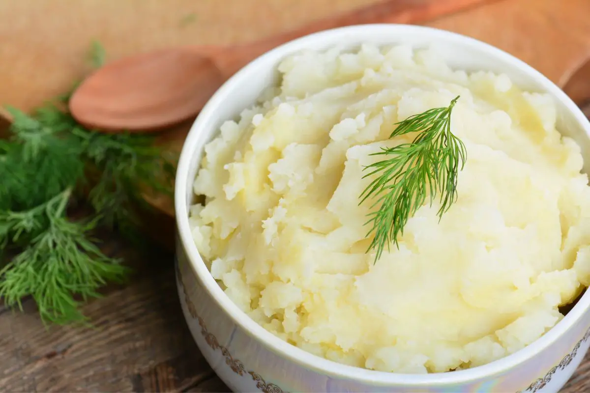 The Best Whole30 Mediterranean Mashed Potatoes