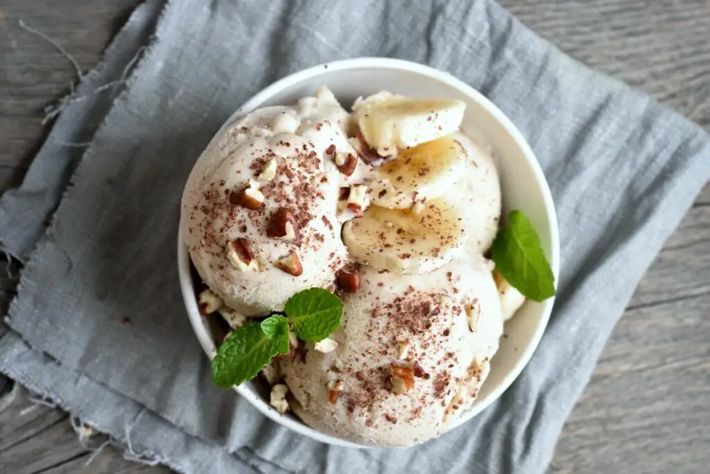 How To Make Paleo Banana Ice Cream And Apple Butter Parfait