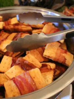 How To Make Spicy Paleo Maple Bacon Crackers